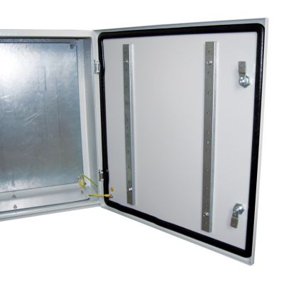 Электротехнический настенный шкаф IP55 с монтажной панелью (600x500x250), дверь одинарная, два замка-06