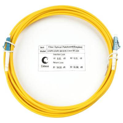 Комм. шнур оптический Cabeus Tight Buffer, Simplex LC/LC, OS2 9/125, LSZH, 5м, Ø 3мм, синий хвостовик, цвет: жёлтый