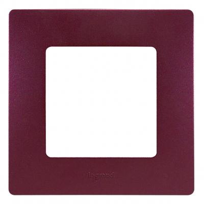 Рамка Legrand Etika, 1 пост, 86х86х10 мм (ВхШхГ), плоская, универсальный, цвет: сливовый (LEG.672561)
