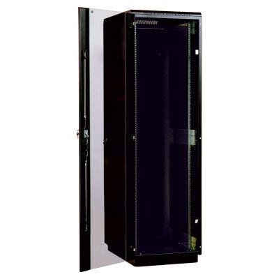 2 Шкаф телекоммуникационный напольный ШТК-М Возможна установка двери, как с правой, так и с левой стороны.