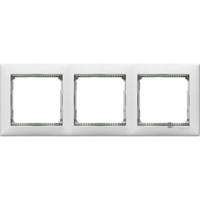 Рамка Legrand Valena, 3 поста, 58х51 мм (ВхШ), плоская, горизонтальная, цвет: белый/серебряный штрих (LEG.770493)