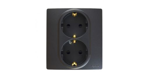 Розетка электрическая Legrand 672623