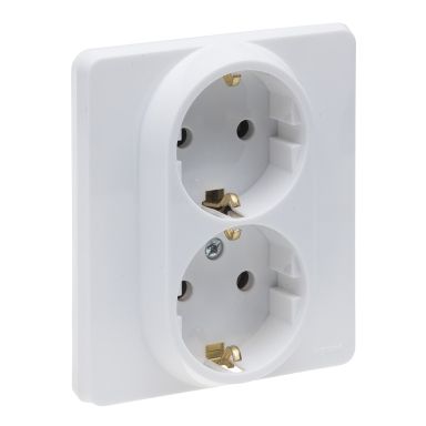 Розетка электрическая Legrand 673750