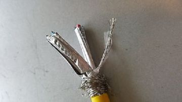 Кабель интерфейсный промышленный Belden, S/FTP, 2 пар., кат. 2, PVC, Ø 7,11мм, универсальный, цвет: жёлтый