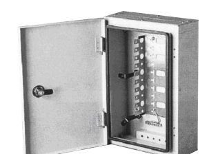 Распределительная коробка Krone, плинтов 10, настенный, 350х240х110 мм (ВхШхГ)