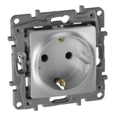 Розетка электрическая Legrand 672421