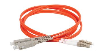 Комм. шнур оптический ITK, Duplex SC/LC (UPC/UPC), OM2 50/125, LSZH, 2м, бежевый/белый хвостовик, цвет: оранжевый