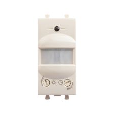 Датчик движения DKC Avanti, с индикацией, 1 модуль, 44,9х22,4 мм (ВхШ), цвет: ванильная дымка (4405141)