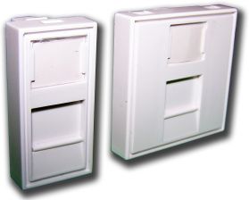 Вставка в розеточную панель Lanmaster, 1х keystone, 22,5х45 мм (ВхШ), плоская, шторки, с площадкой для маркировки, цвет: белый (LAN-SIP-22N-WH)