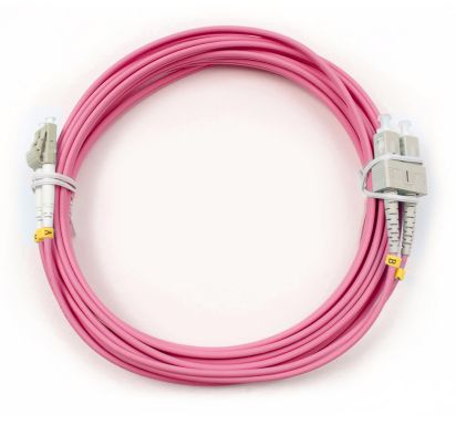 Коммутационный шнур оптический Cabeus FOP-50-OM4-LC-SC-7m