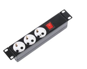 БРП (PDU) Basic ЦМО, Schuko х 3, вход IEC 320 C14, 45мм, 1ф 10А, выключатель, чёрный