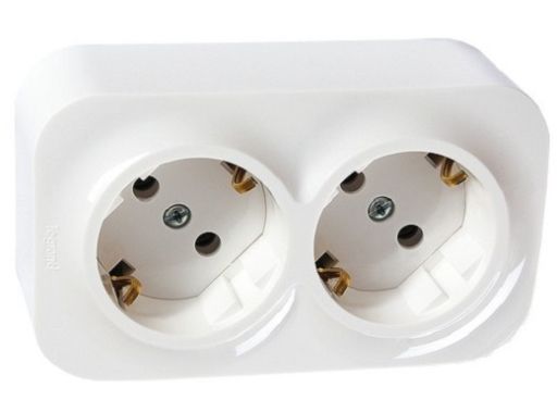 Розетка электрическая Legrand 782237