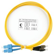 Комм. шнур оптический Cabeus Tight Buffer, Duplex FC/SC, OS2 9/125, LSZH, 1,5м, Ø 3мм, чёрный хвостовик, цвет: жёлтый