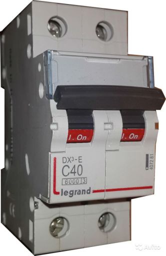 Автоматический выключатель Legrand 407804