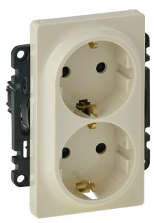 Розетка электрическая Legrand Valena Life, 2x2к+З, 16А, 157х86 мм (ВхШ), шторки защитные, цвет: слоновая кость (753526)