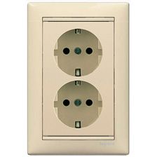 Розетка электрическая Legrand Valena, 2x2к+З, 16А, 65х110 мм (ВхШ), цвет: слоновая кость, рамка, винт, зажимы (774370)