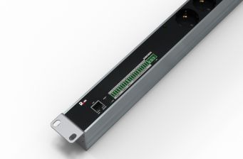 БРП (PDU) Switched Rem, Schuko х 12, 1463х45х60 мм (ВхШхГ), 32А, 1ф, вход колодка, автомат, алюминий
