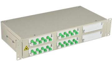 (Архив)Комм. панель ВО Связьстройдеталь ШКОС-Л, 2HU,  FC/D/APC, FC/APC , невыдвижная, прямая, цвет: светло-серый, 4 кабельных ввода