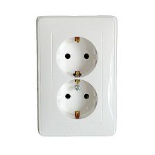 Розетка электрическая Legrand Valena, 2x2к+З, 16А, 65х110 мм (ВхШ), цвет: белый, рамка, винт, зажимы (774400)